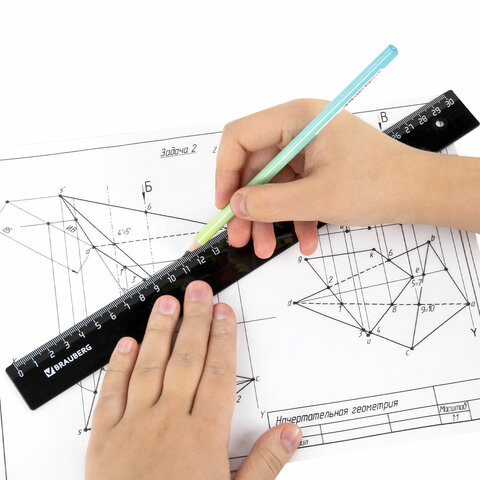 Линейка пластик 30 см, BRAUBERG, непрозрачная, черная, 210612 Линейка пластик 30 см, BRAUBERG, непрозрачная, черная, 210612