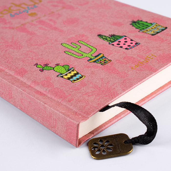 Книжка записная А6 100л. "Красивые кактусы" тиснение, стилиз. блок