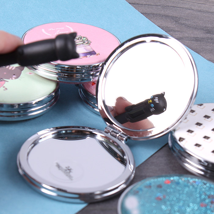 Зеркало складное круглое d-7см двойное на магните с блестками россыпью ассорти Зеркало складное круглое d-7см двойное на магните с блестками россыпью ассорти