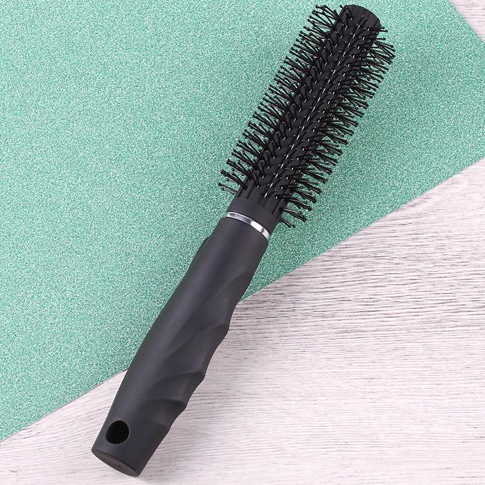 Расческа-брашинг d-4см пластиковая черная