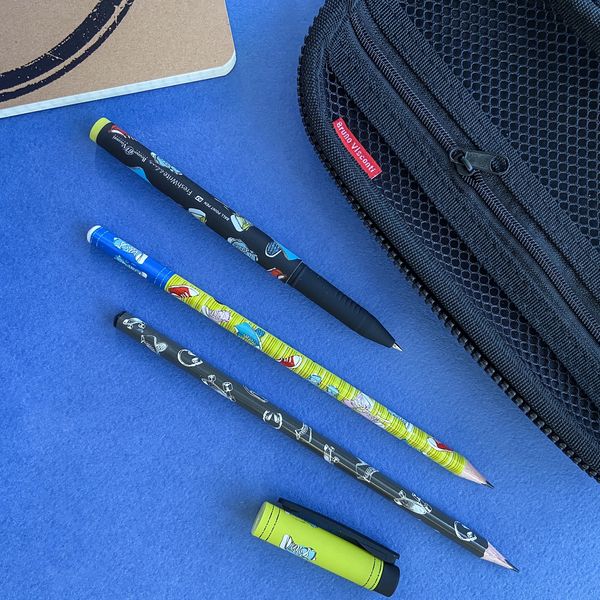 КАРАНДАШ ЧЕРНОГРАФИТОВЫЙ "HappyGraphix" КЕДЫ НВ КАРАНДАШ ЧЕРНОГРАФИТОВЫЙ "HappyGraphix" КЕДЫ НВ