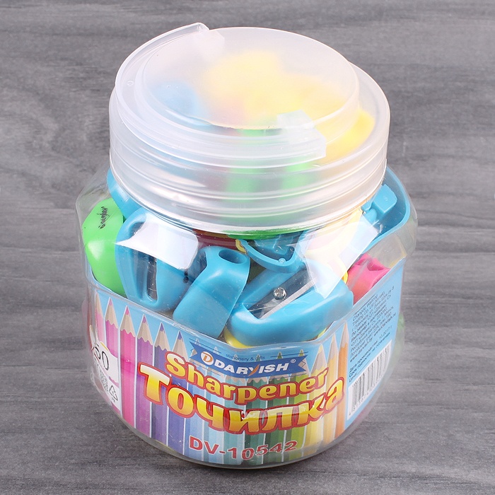 Точилка пластиковая "Darvish" ассорти, в пластиковой банке Точилка пластиковая "Darvish" ассорти, в пластиковой банке