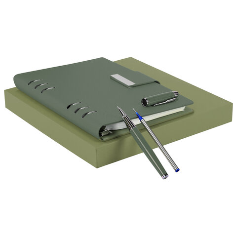 Ежедневник на кольцах в наборе с ручкой А5, 165x229 мм, BRAUBERG Ежедневник на кольцах в наборе с ручкой А5, 165x229 мм, BRAUBERG