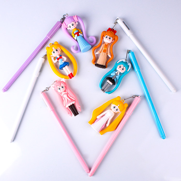 Ручка гелевая синяя "Darvish" с брелоком Куколка Ручка гелевая синяя "Darvish" с брелоком Куколка